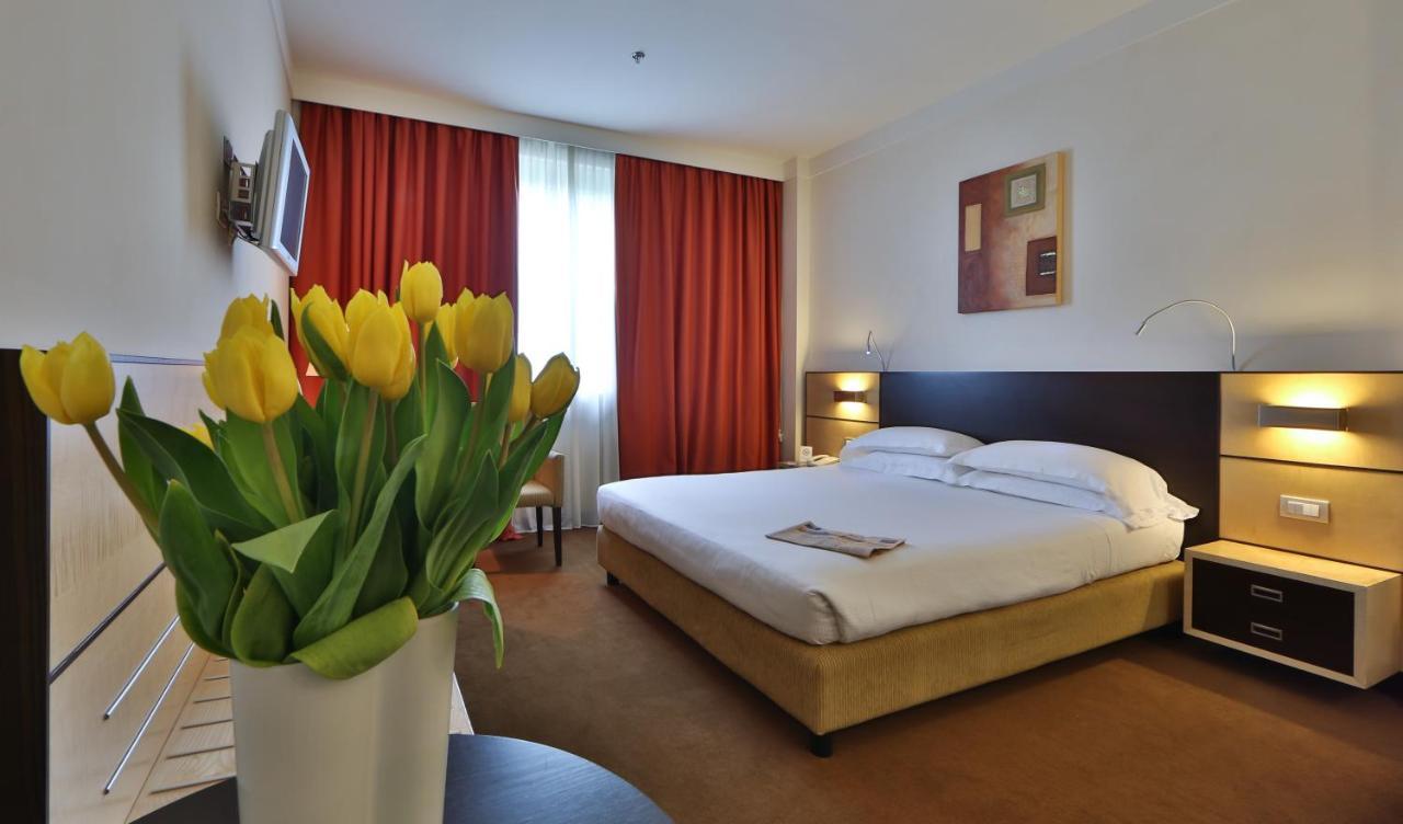 Best Western Plus Hotel Le Favaglie Cornaredo Exteriér fotografie